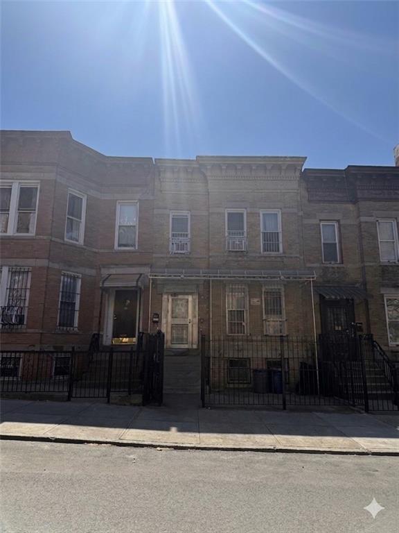 536 46th St Sunset Park Brooklyn NY 11220