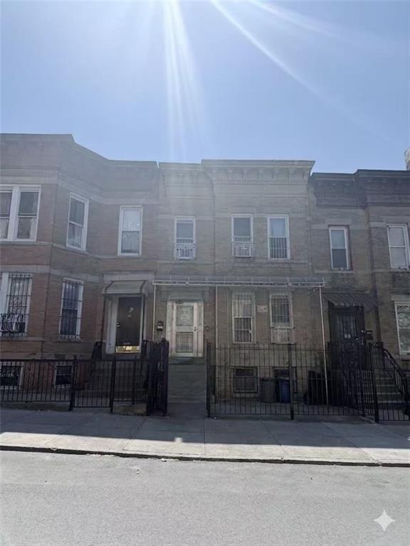 536 46th St Sunset Park Brooklyn NY 11220