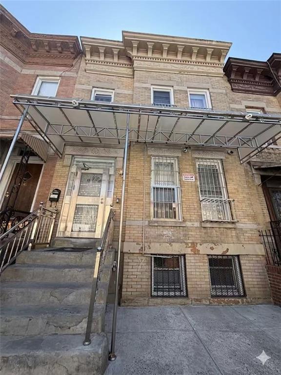 536 46th St Sunset Park Brooklyn NY 11220