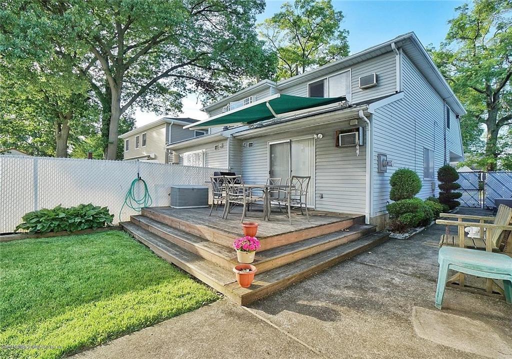 232 Hunter Avenue Grant City Staten Island NY 10306