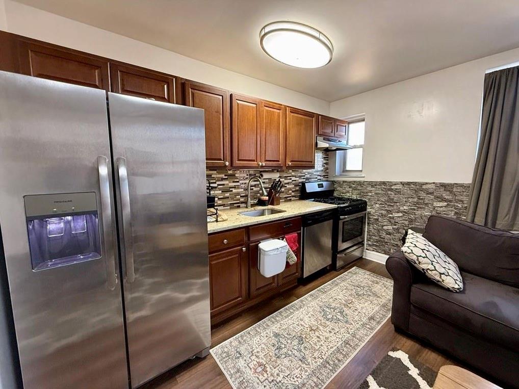 565 castleton Avenue Randall Manor Staten Island NY 10301