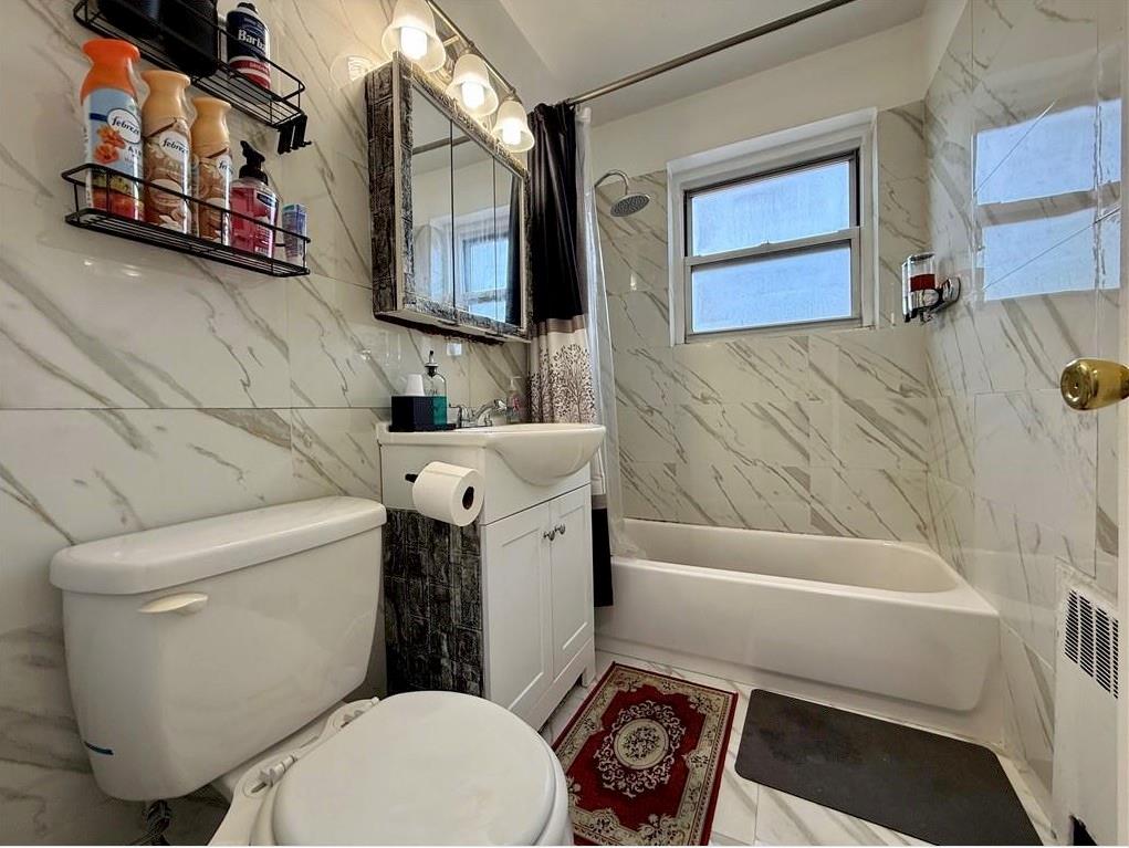 565 castleton Avenue Randall Manor Staten Island NY 10301