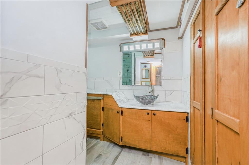 2015 66th Street Bensonhurst Brooklyn NY 11204