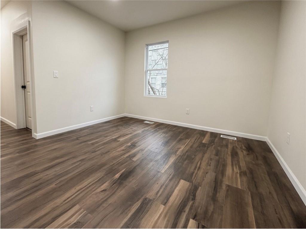 693 3rd Street Out of NYC Albany NY 12206