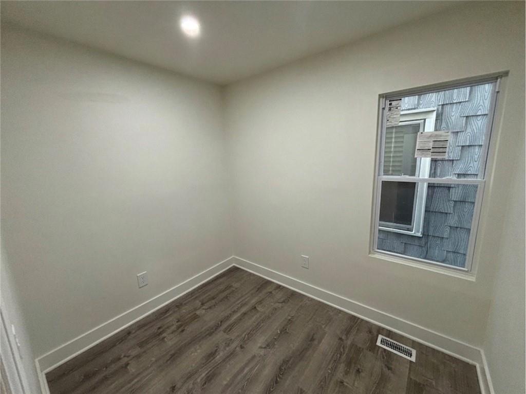 693 3rd Street Out of NYC Albany NY 12206