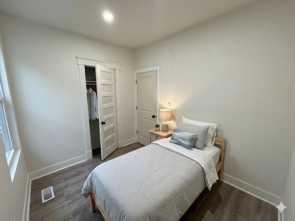 693 3rd Street Out of NYC Albany NY 12206