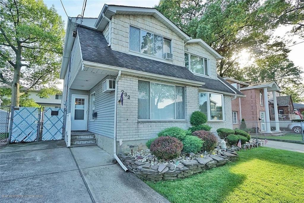 232 Hunter Avenue Grant City Staten Island NY 10306