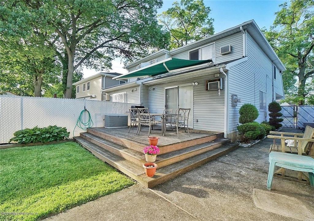 232 Hunter Avenue Grant City Staten Island NY 10306