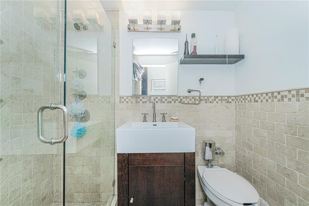 175 Willoughby Street Fort Greene Brooklyn NY 11201