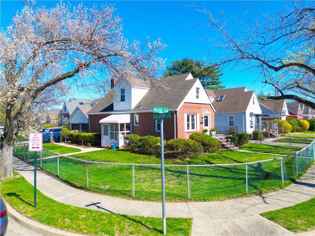 54 Rose Lane Out of NYC New Hyde Park NY 11040