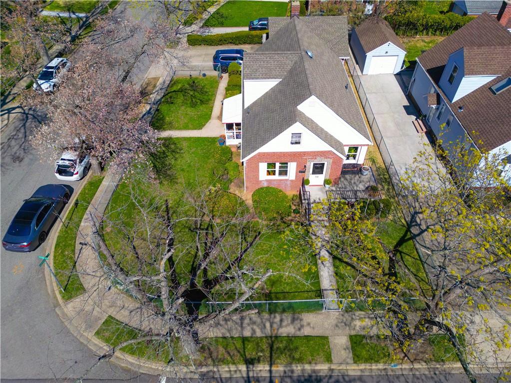 54 Rose Lane Out of NYC New Hyde Park NY 11040