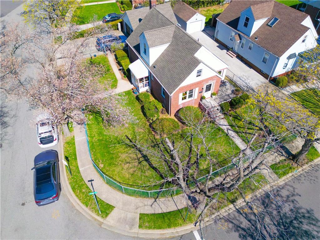 54 Rose Lane Out of NYC New Hyde Park NY 11040