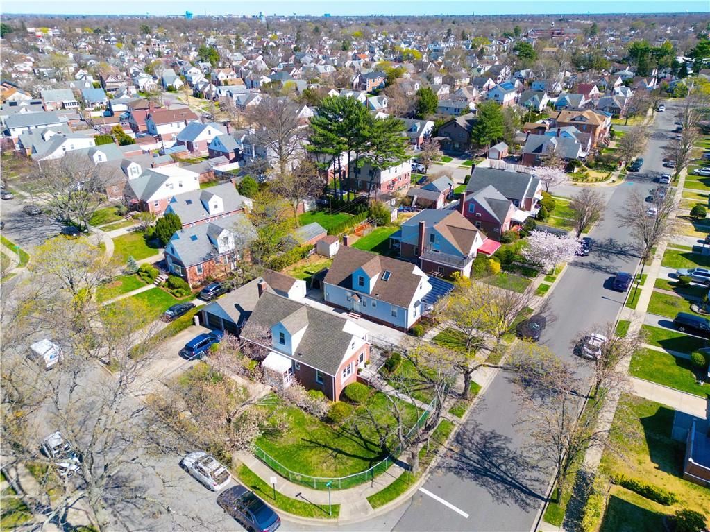 54 Rose Lane Out of NYC New Hyde Park NY 11040