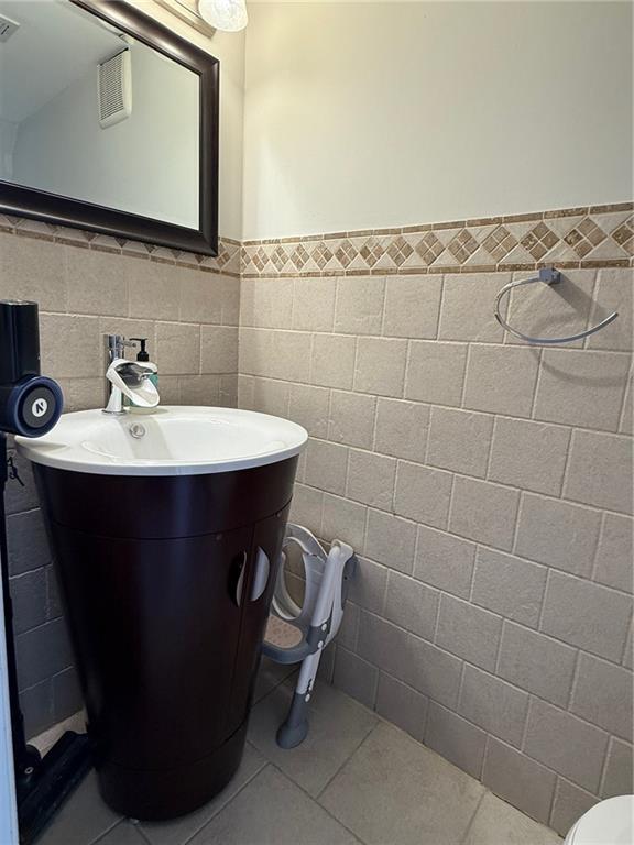 85 Amity Place Mariner's Harbor Richmond NY 10303