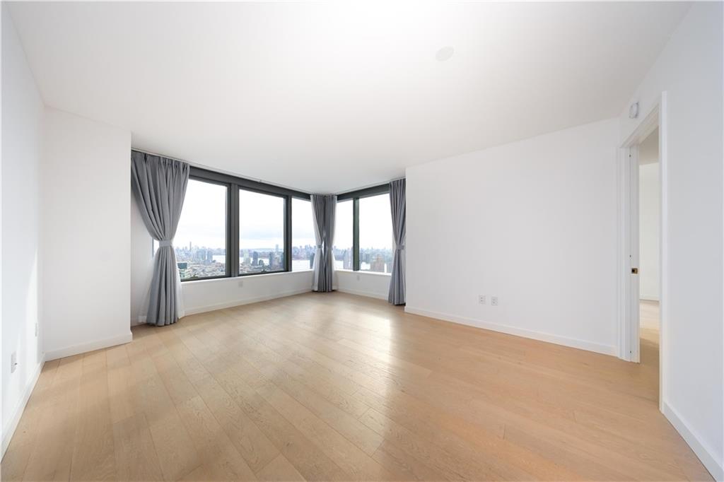 3 Court Square Long Island City Long Island City NY 11101