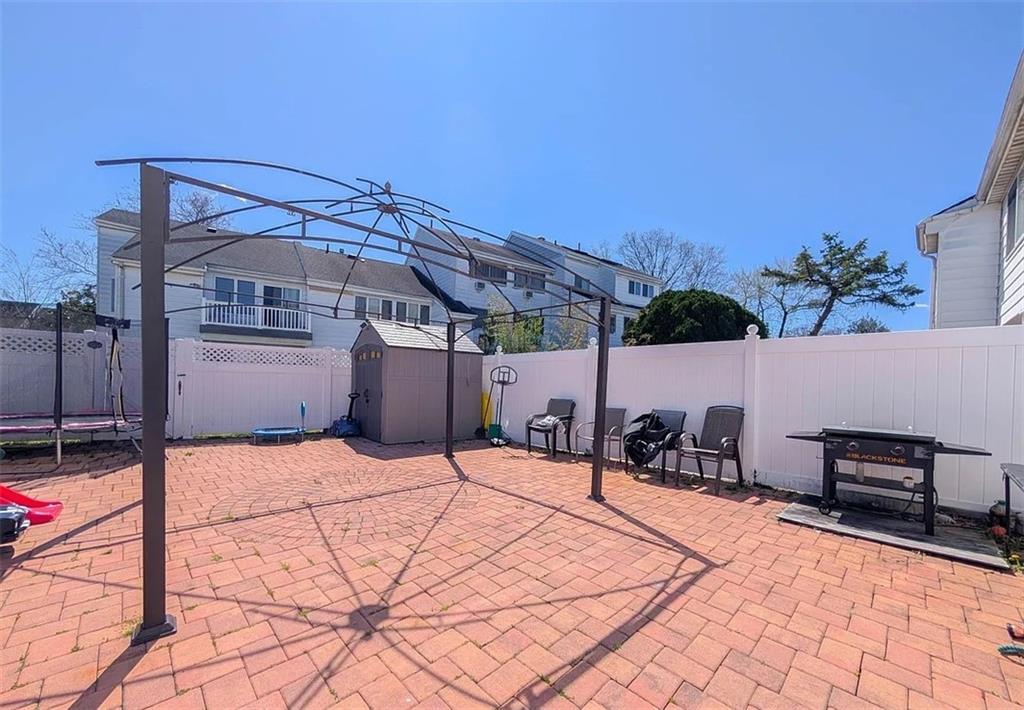 226 Dover Green Arden Heights Staten Island NY 10312