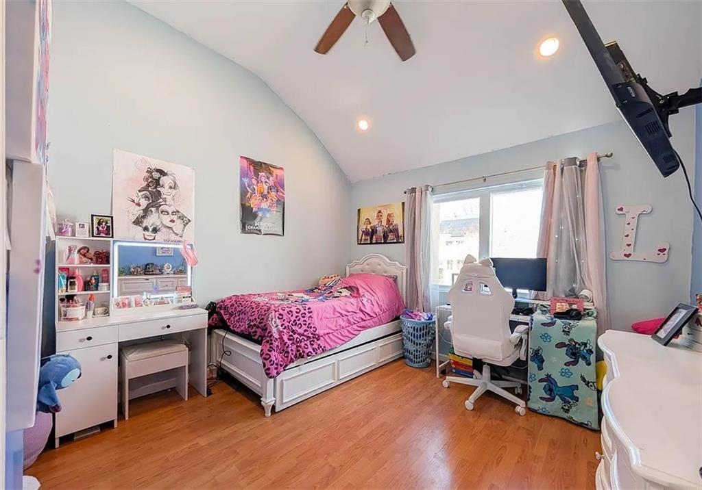 226 Dover Green Arden Heights Staten Island NY 10312