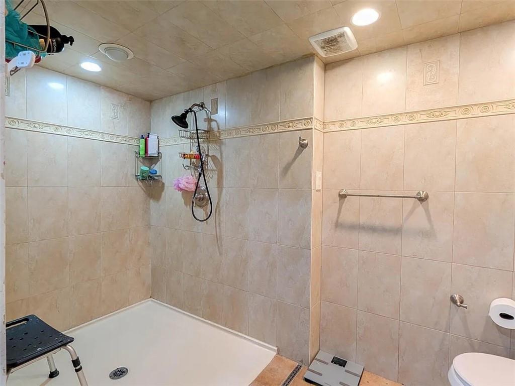 226 Dover Green Arden Heights Staten Island NY 10312