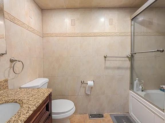 226 Dover Green Arden Heights Staten Island NY 10312