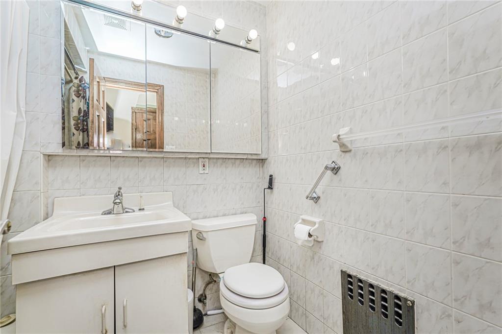 209 Bay 14th Street Bath Beach Brooklyn NY 11214