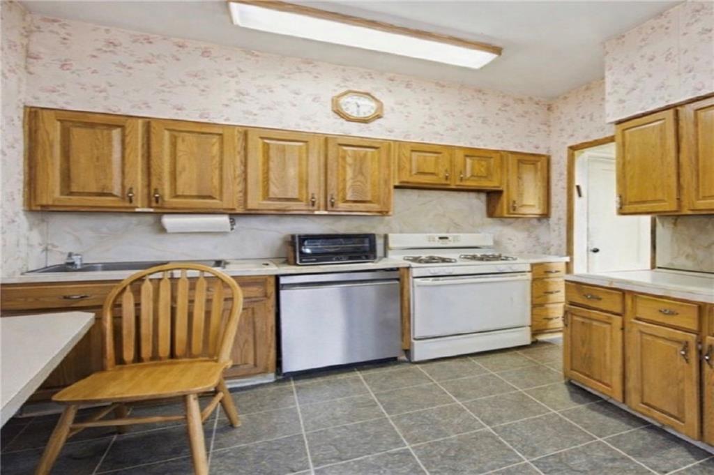 2122 New York Avenue Midwood Brooklyn NY 11210