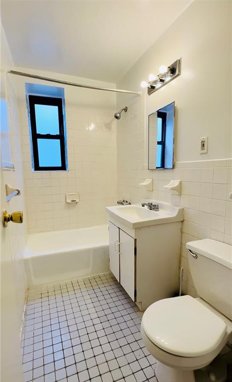 883 East 165 Street Longwood Brooklyn NY 10459