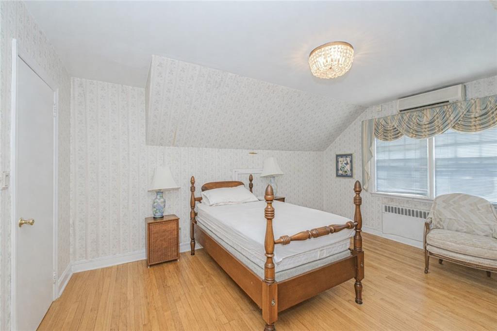 72 10th Street New Dorp Staten Island NY 10306