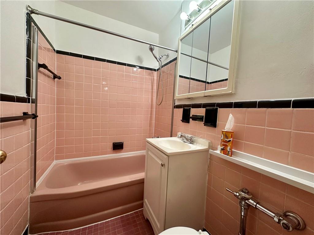 2665 Homecrest Avenue Sheepshead Bay Brooklyn NY 11235