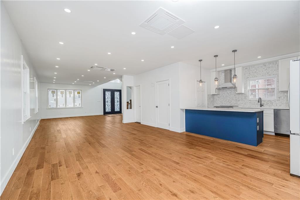 32 Remsen Street Dongan Hills Staten Island NY 10304