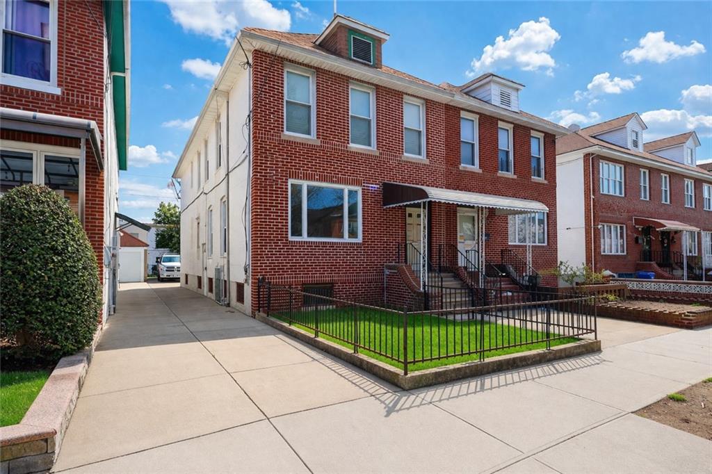 2527 East 24th Street Sheepshead Bay Brooklyn NY 11235