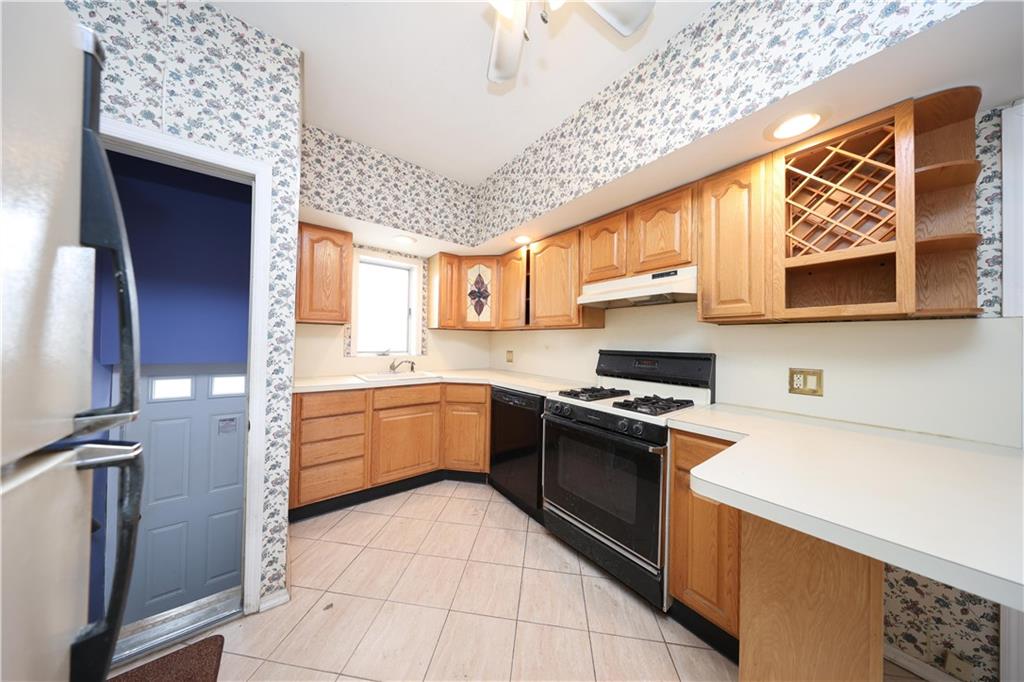 2527 East 24th Street Sheepshead Bay Brooklyn NY 11235