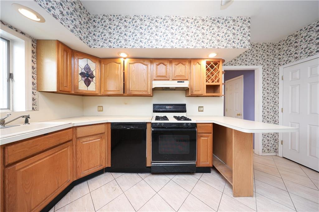 2527 East 24th Street Sheepshead Bay Brooklyn NY 11235