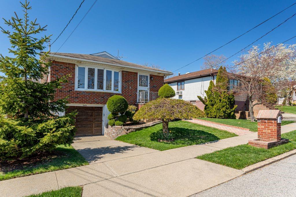 80 Spratt Avenue Bay Terrace Staten Island NY 10306