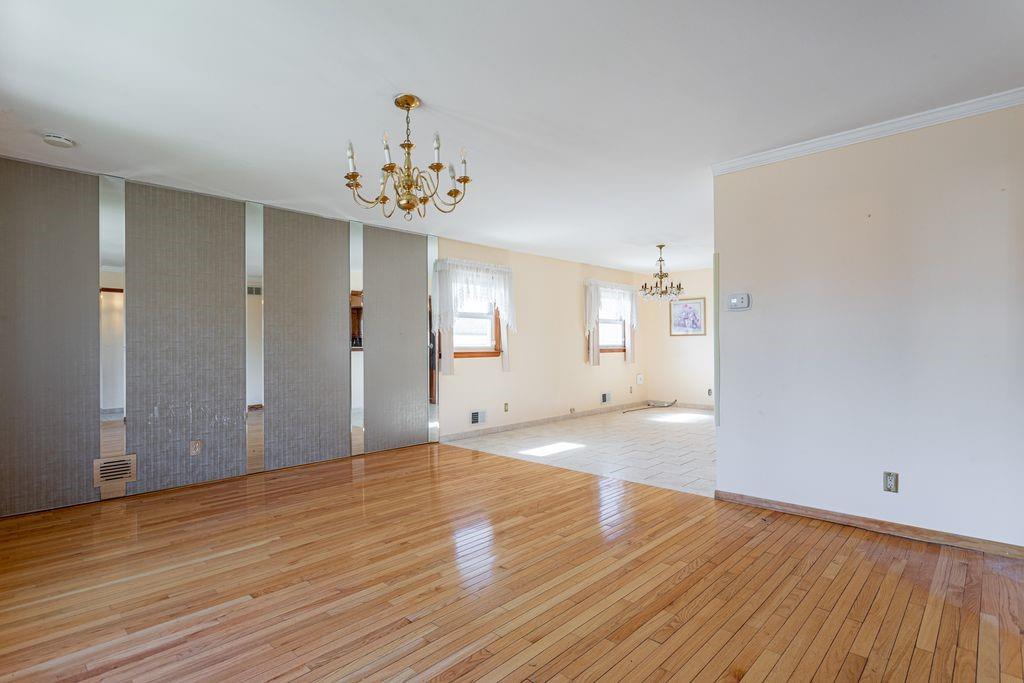 80 Spratt Avenue Bay Terrace Staten Island NY 10306