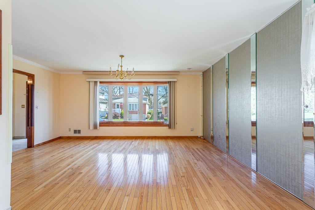 80 Spratt Avenue Bay Terrace Staten Island NY 10306