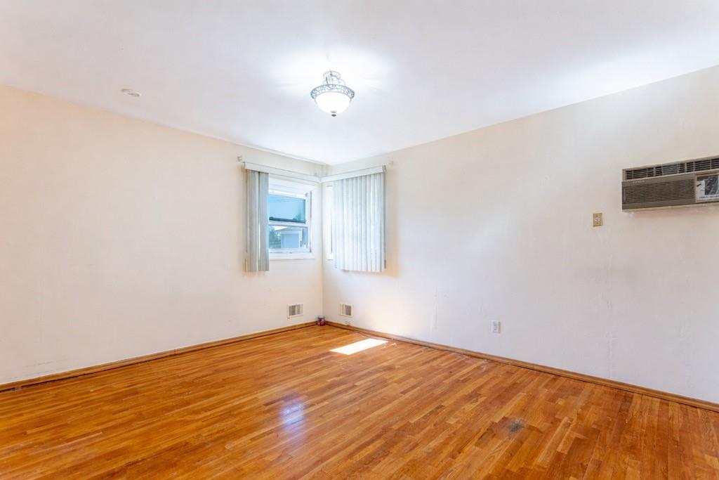 80 Spratt Avenue Bay Terrace Staten Island NY 10306