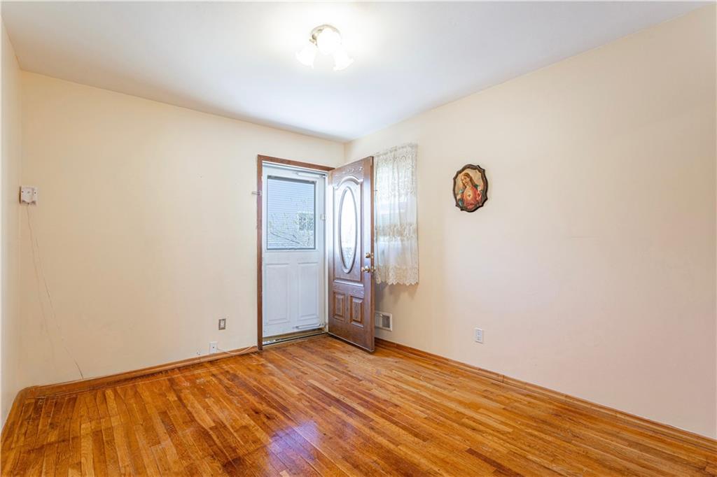 80 Spratt Avenue Bay Terrace Staten Island NY 10306