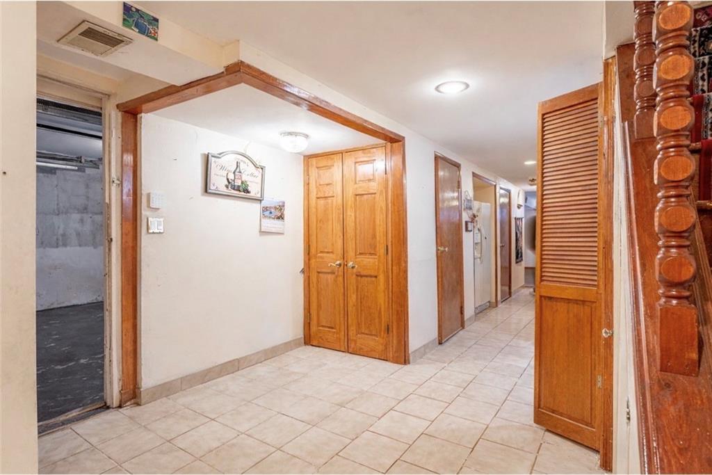 80 Spratt Avenue Bay Terrace Staten Island NY 10306