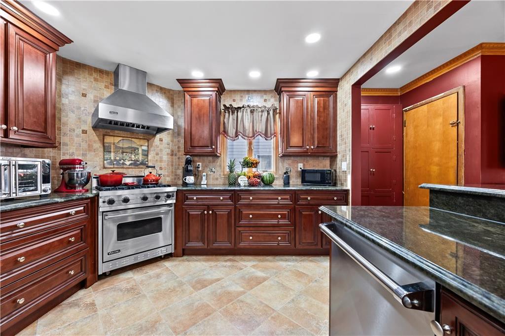 428 Armstrong Avenue Eltingville Staten Island NY 10308