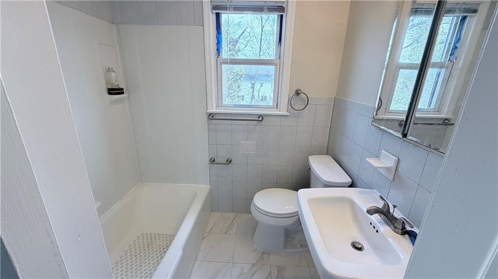 40 Greenvale Circle Out of NYC White Plains NY 10607