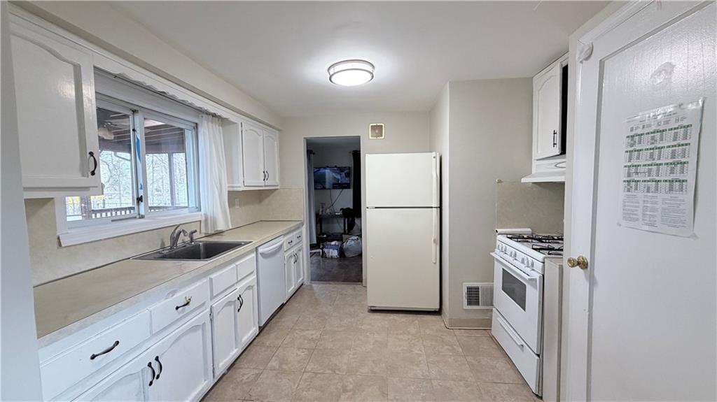 40 Greenvale Circle Out of NYC White Plains NY 10607