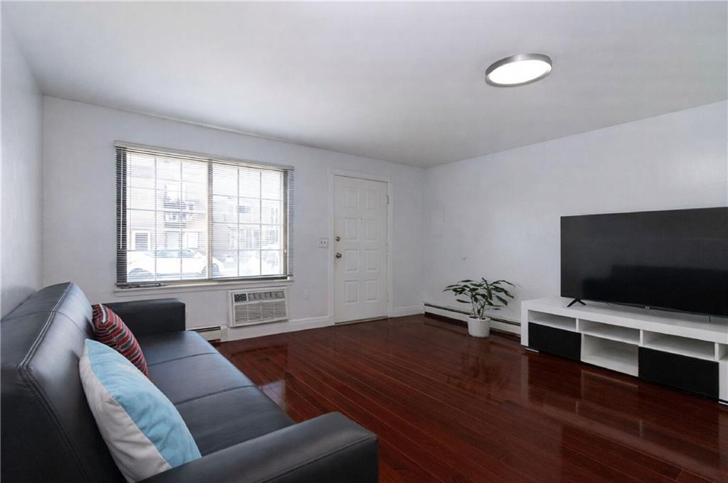 31 Gardenia Lane New Springville Staten Island NY 10314