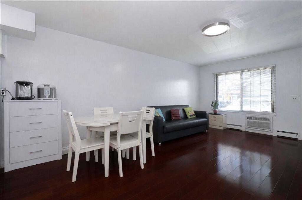 31 Gardenia Lane New Springville Staten Island NY 10314