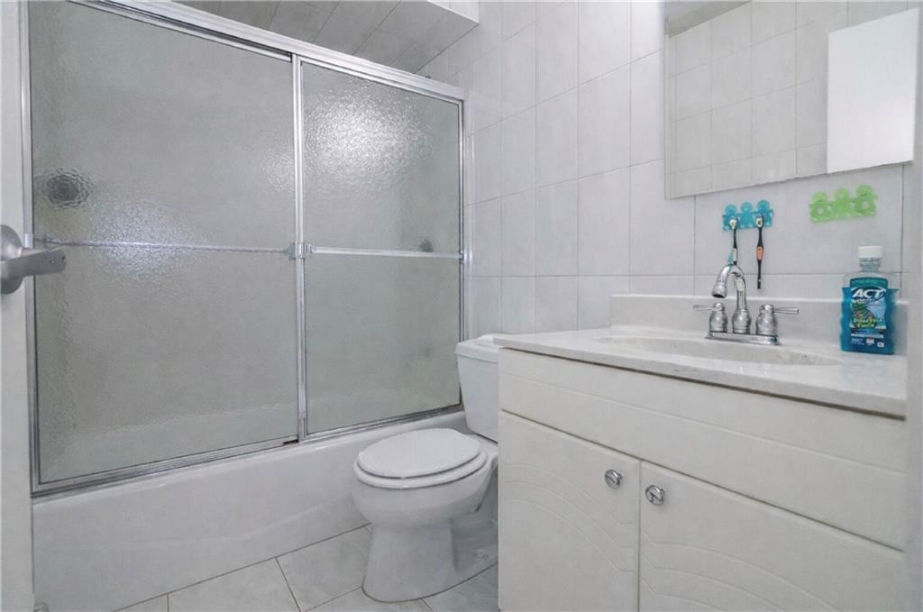 31 Gardenia Lane New Springville Staten Island NY 10314