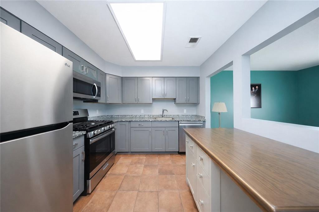 235 Jamie Lane Arden Heights Staten Island NY 10312