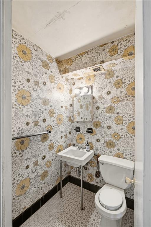 3368 21st Street Astoria Astoria NY 11106