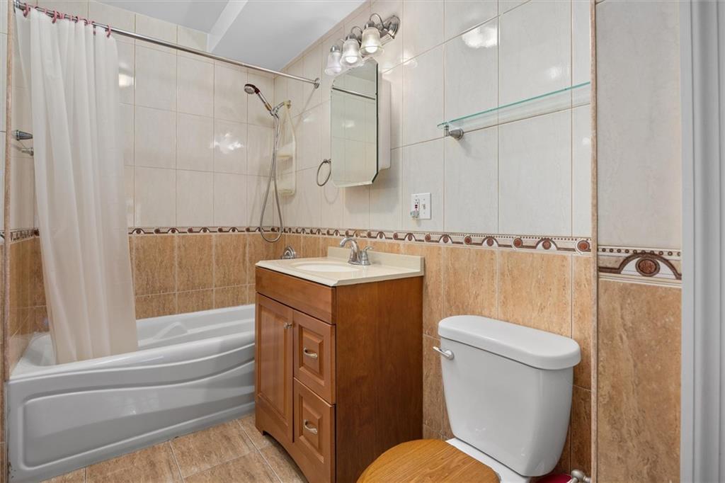 3194 Avenue V Marine Park Brooklyn NY 11229