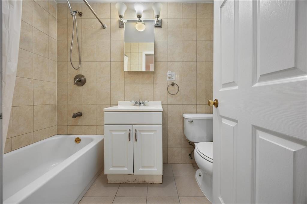 3194 Avenue V Marine Park Brooklyn NY 11229