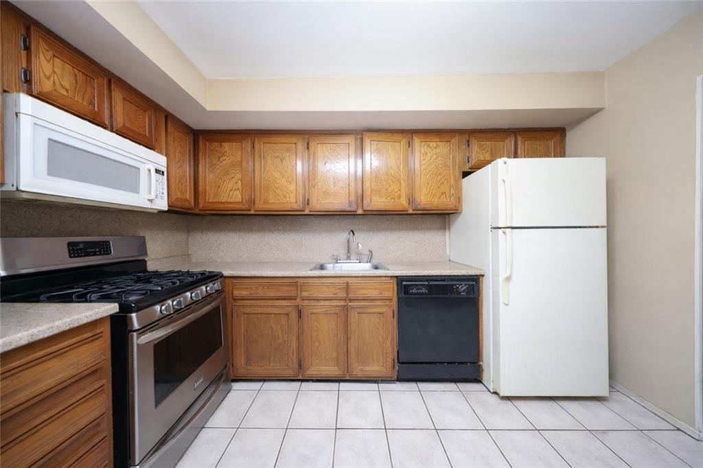 177 Lamped Loop New Springville Staten Island NY 10314