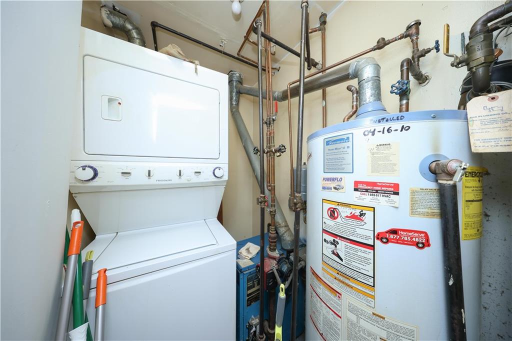 177 Lamped Loop New Springville Staten Island NY 10314